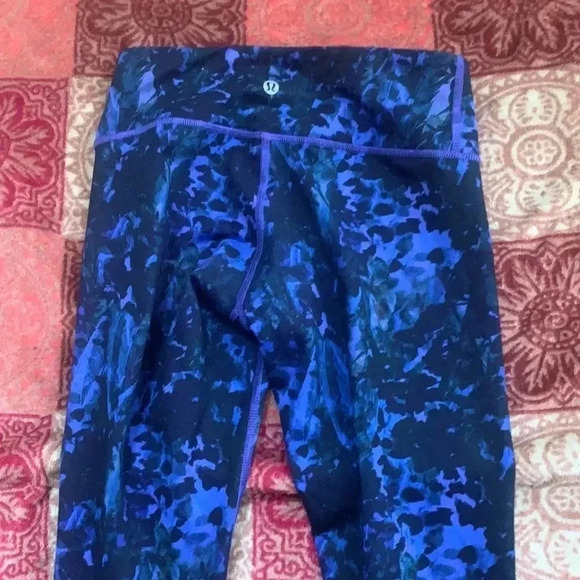 Lululemon wonder under crop 11 - Picture 8 of 10